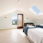 Villa Mira
