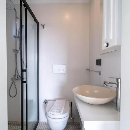 Mira Villa *