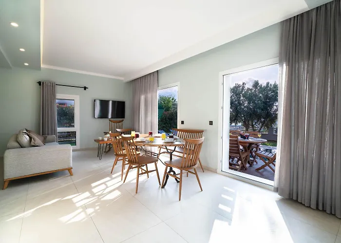 Villa Mira